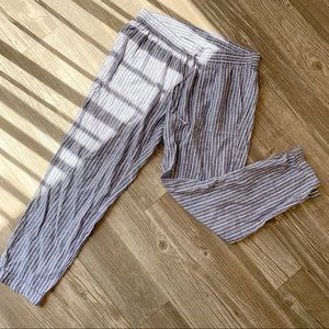 Old Navy bottoms sz M